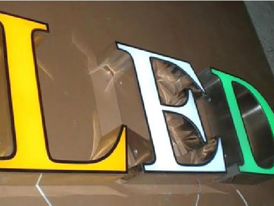 监利介绍LED招牌的基础知识。